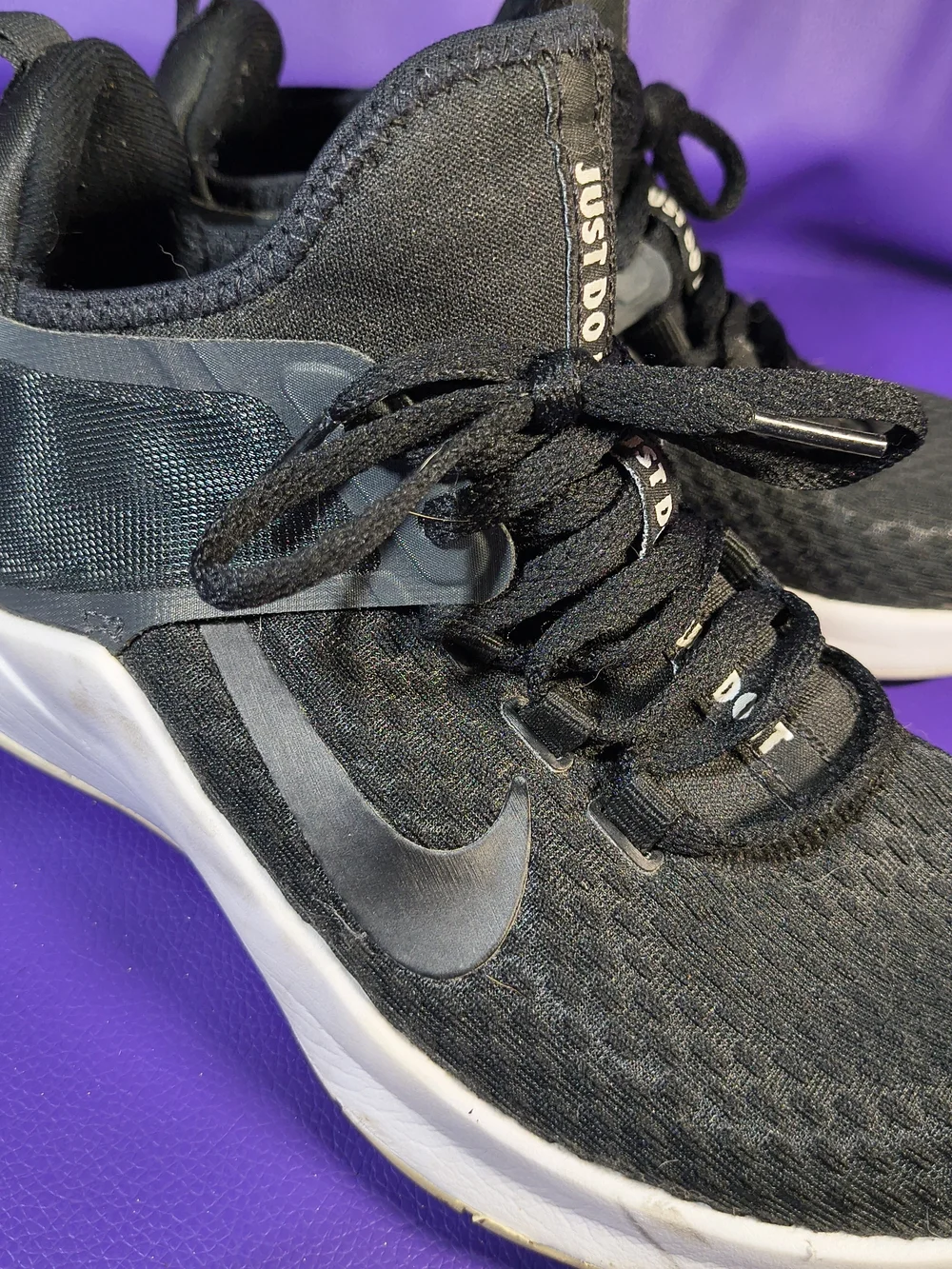 Nike Air Max Bella TR2 Icon Crash Women’s 7 Black